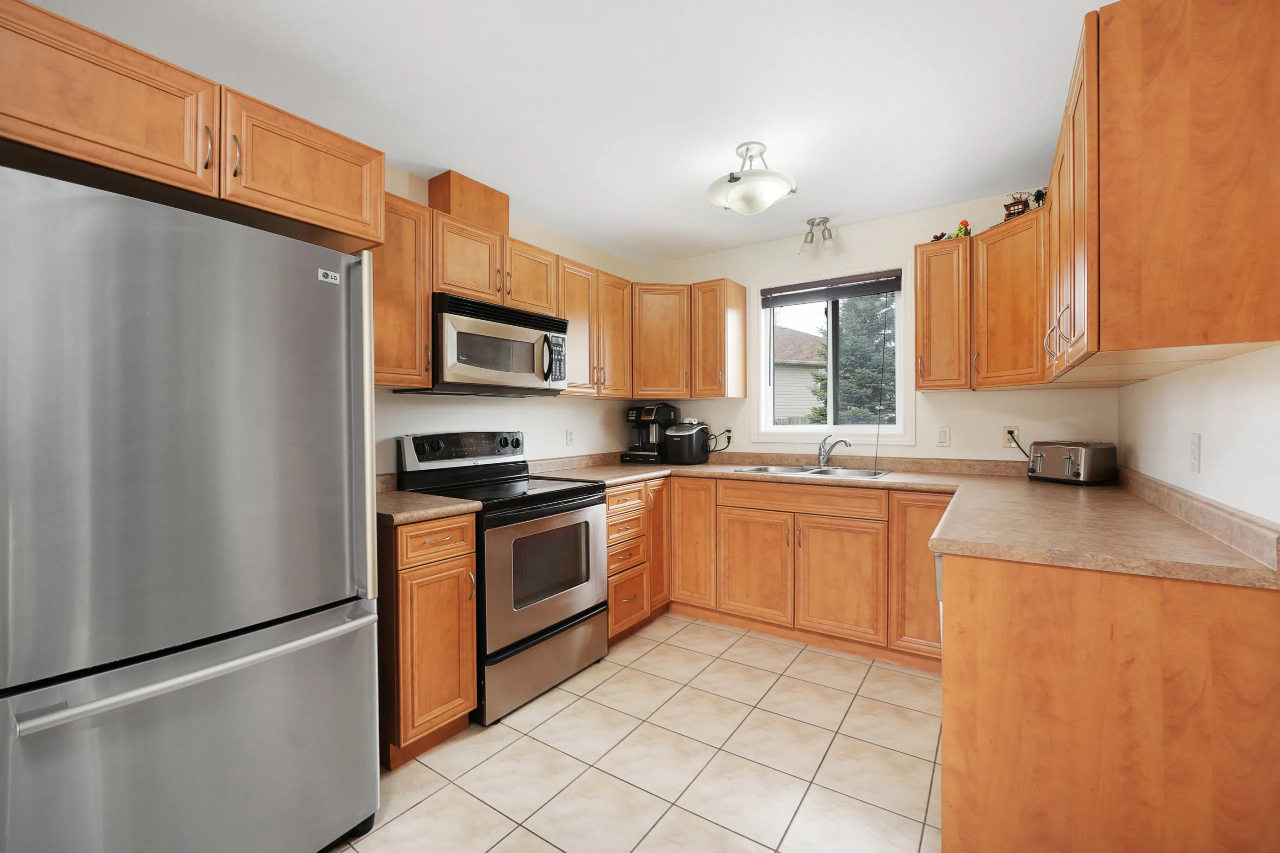 Backyard pool and pool house at 67 Azar Avenue Tilbury Ontario