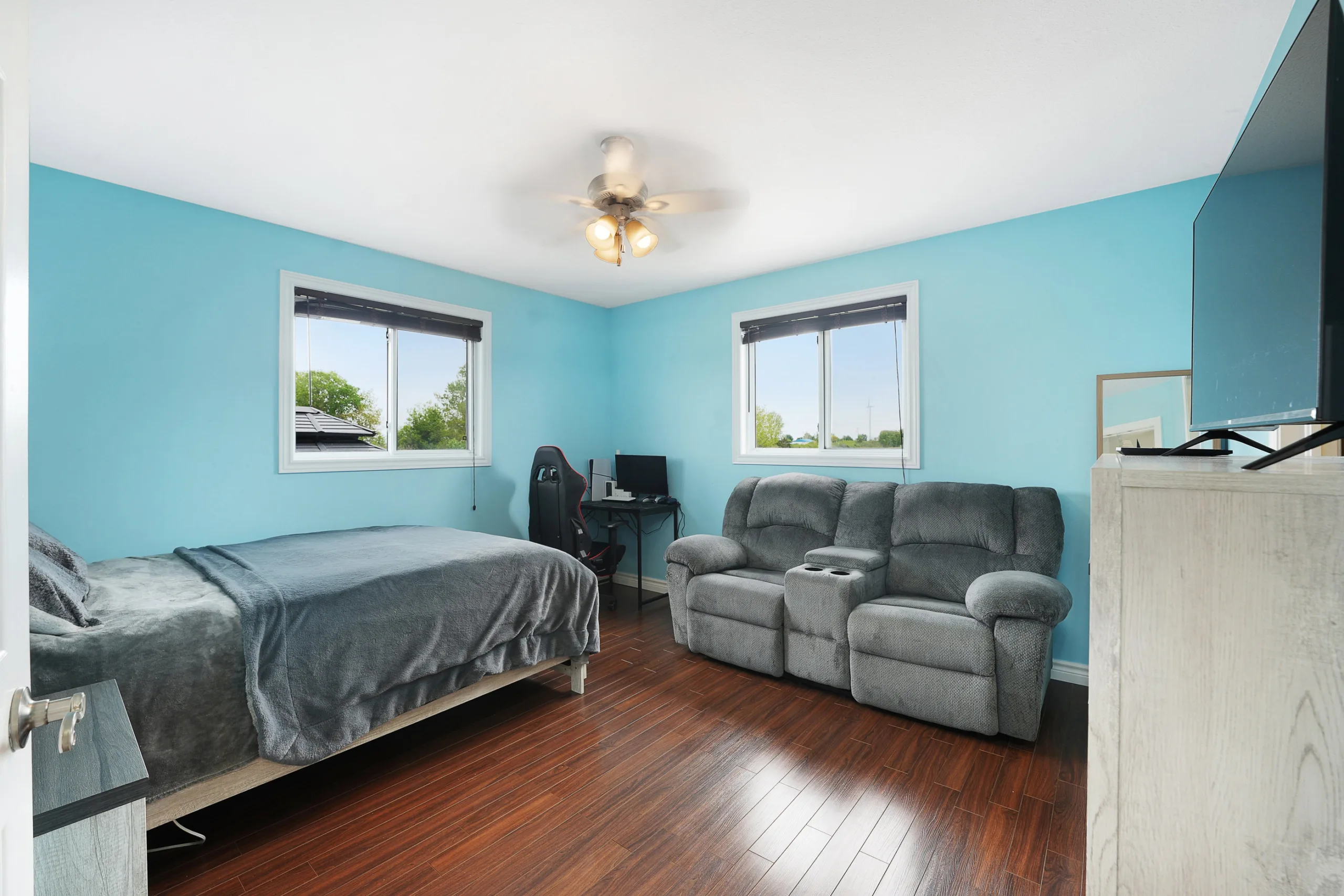 Pool house at 67 Azar Avenue Tilbury Ontario